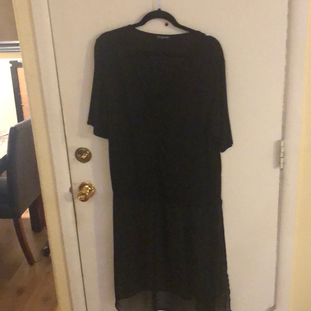 Black Long Length Top Perfect for Leggings